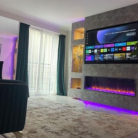 The Exclusive Jacuzzi Apartment Μπέρμιγχαμ Εξωτερικό φωτογραφία